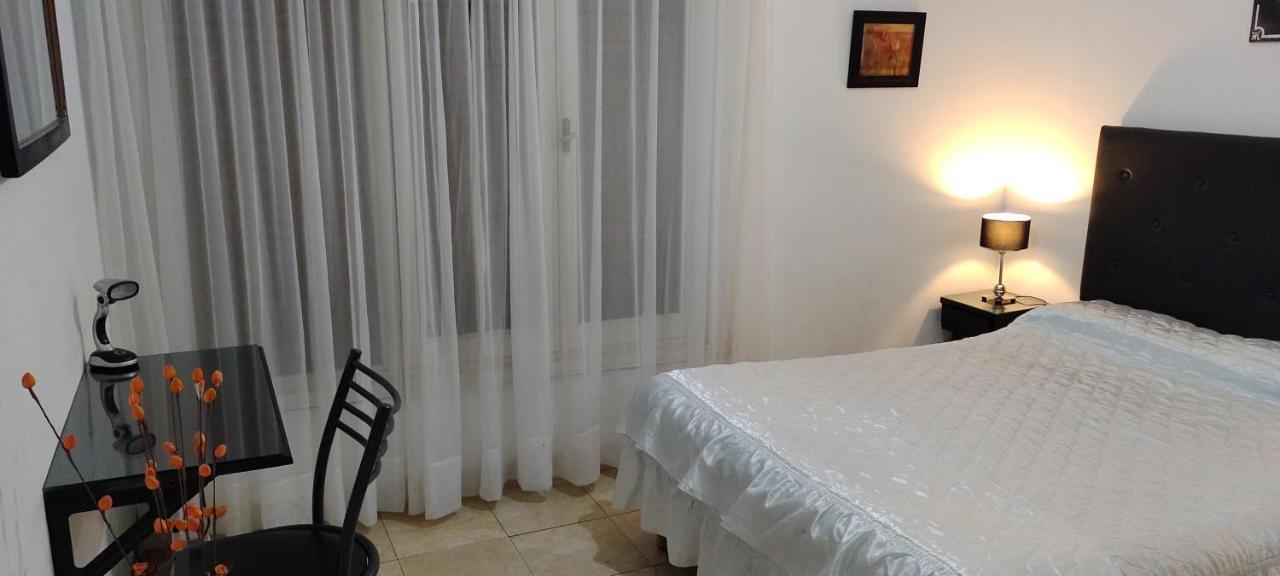 Апартаменты Departamento En Plaza Colon, 200 Mts De La Playa Мар-дель-Плата Экстерьер фото